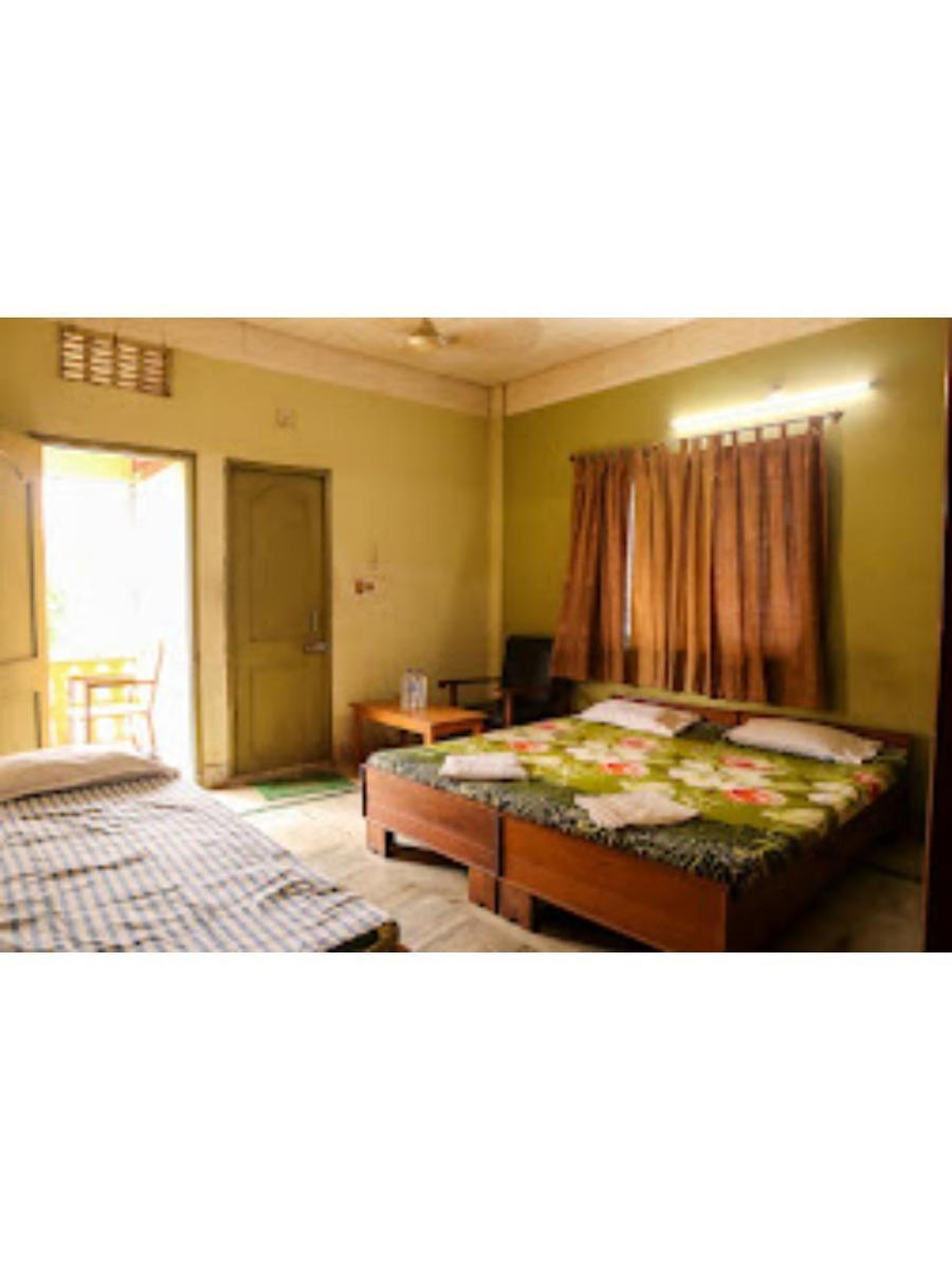 Roxy Inn,Cuttack Extérieur photo