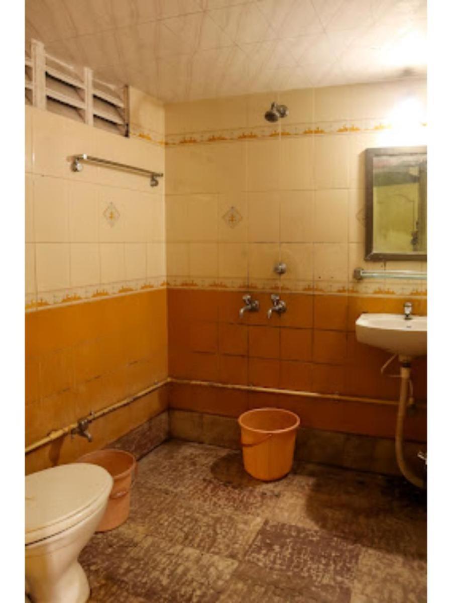 Roxy Inn,Cuttack Extérieur photo