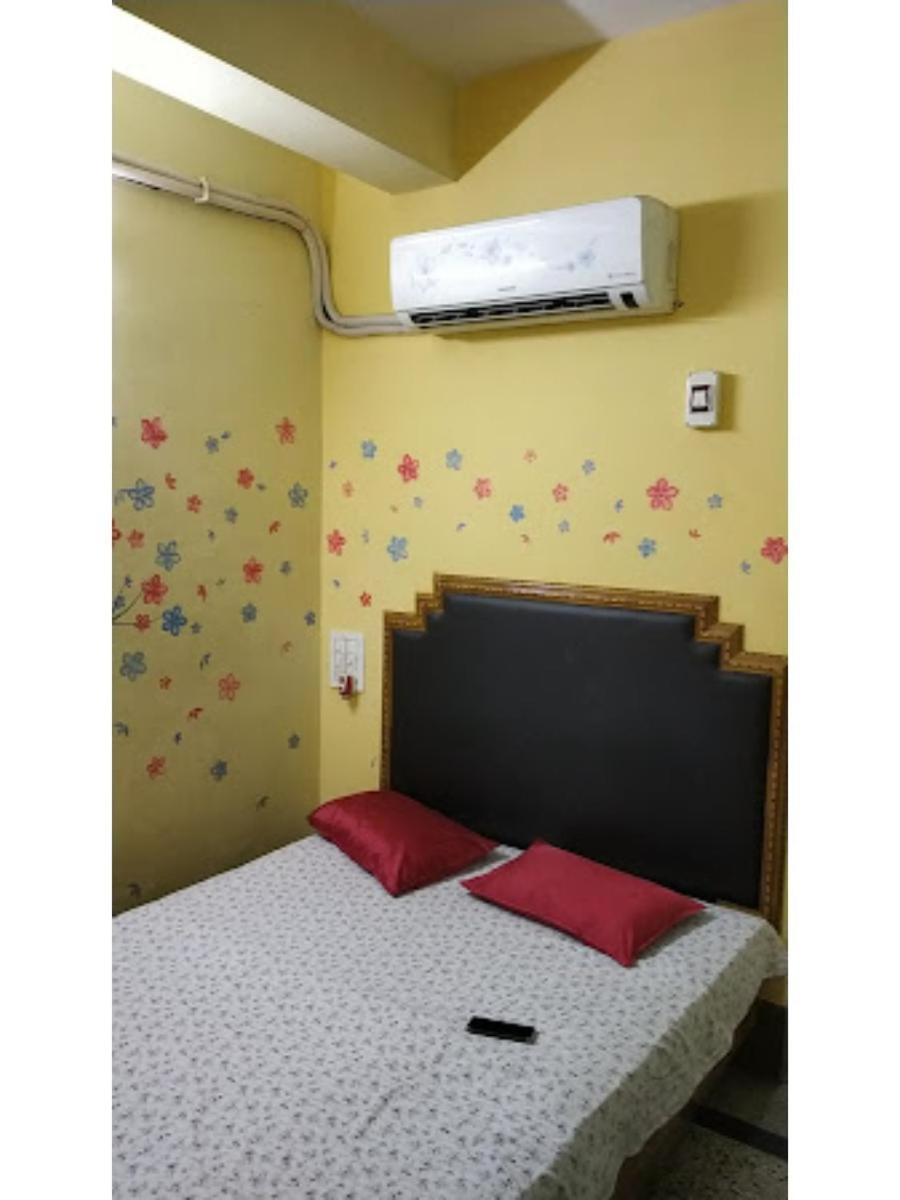 Roxy Inn,Cuttack Extérieur photo